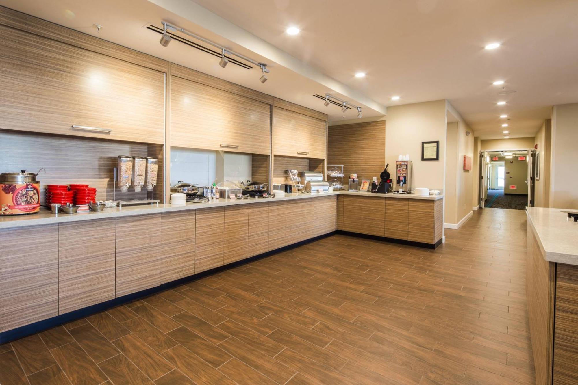 Towneplace Suites By Marriott Cleveland Bagian luar foto