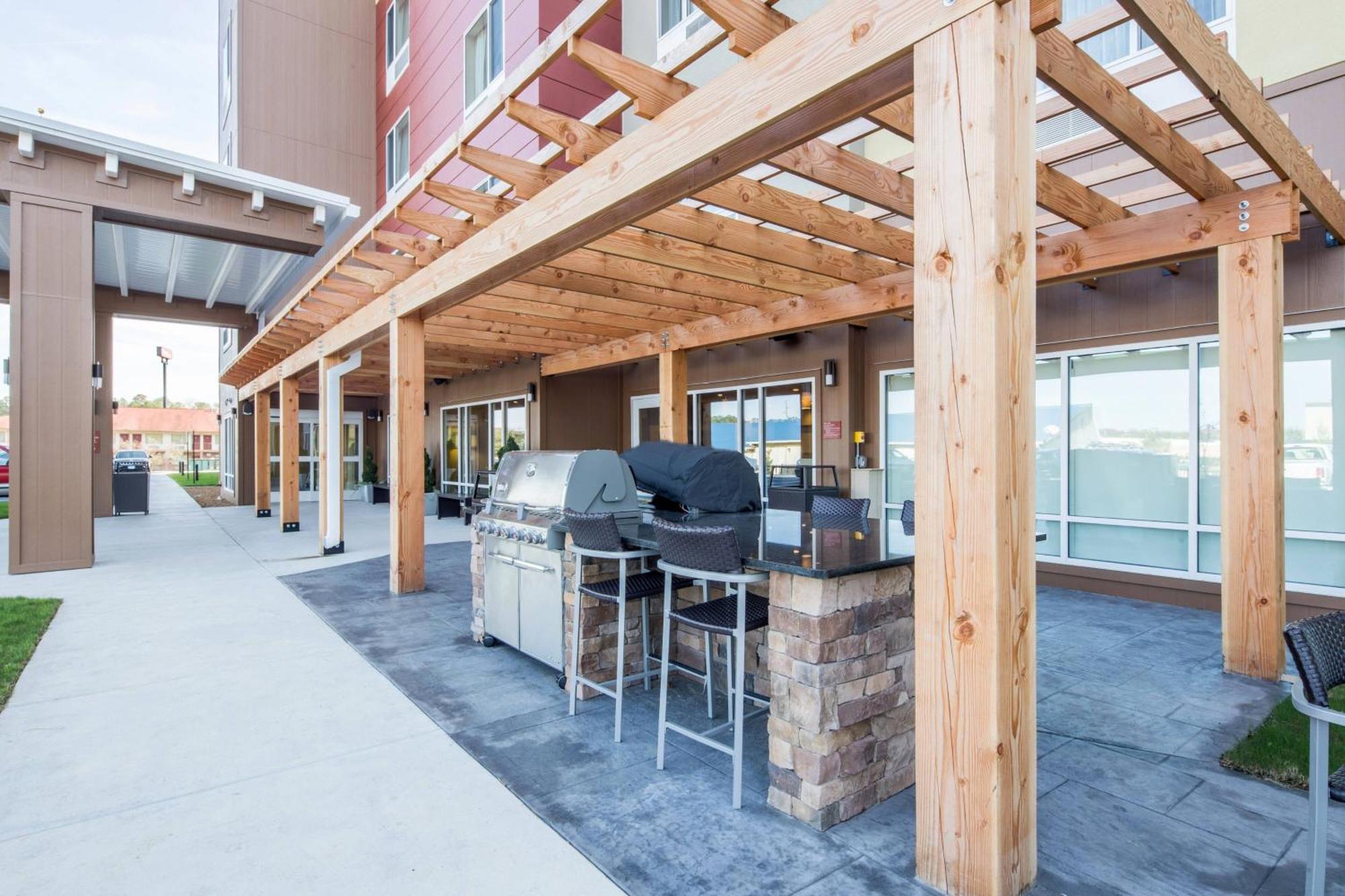 Towneplace Suites By Marriott Cleveland Bagian luar foto